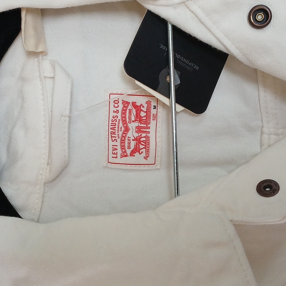 Levis Short Sleeve Overall Jumper - Picture 4 of 16